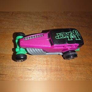 Hot Wheels The Joker "Jokermobile" 4" Long Plastic Car Combined Shipping